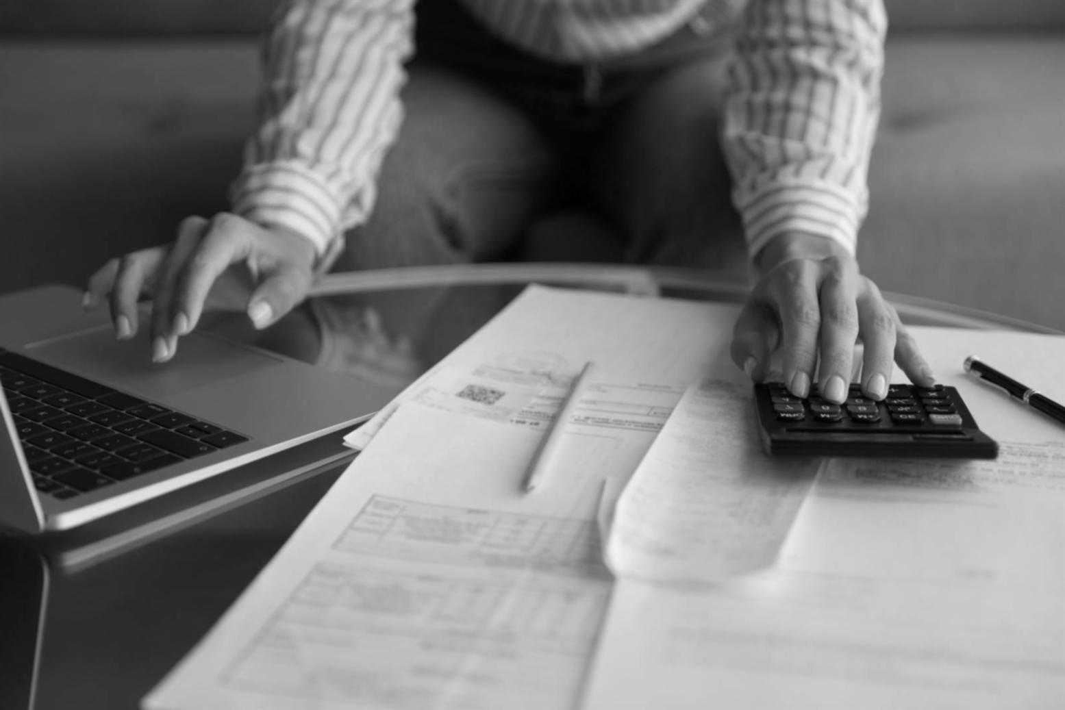 Ekran platformy webinarowej z aktywną sesją